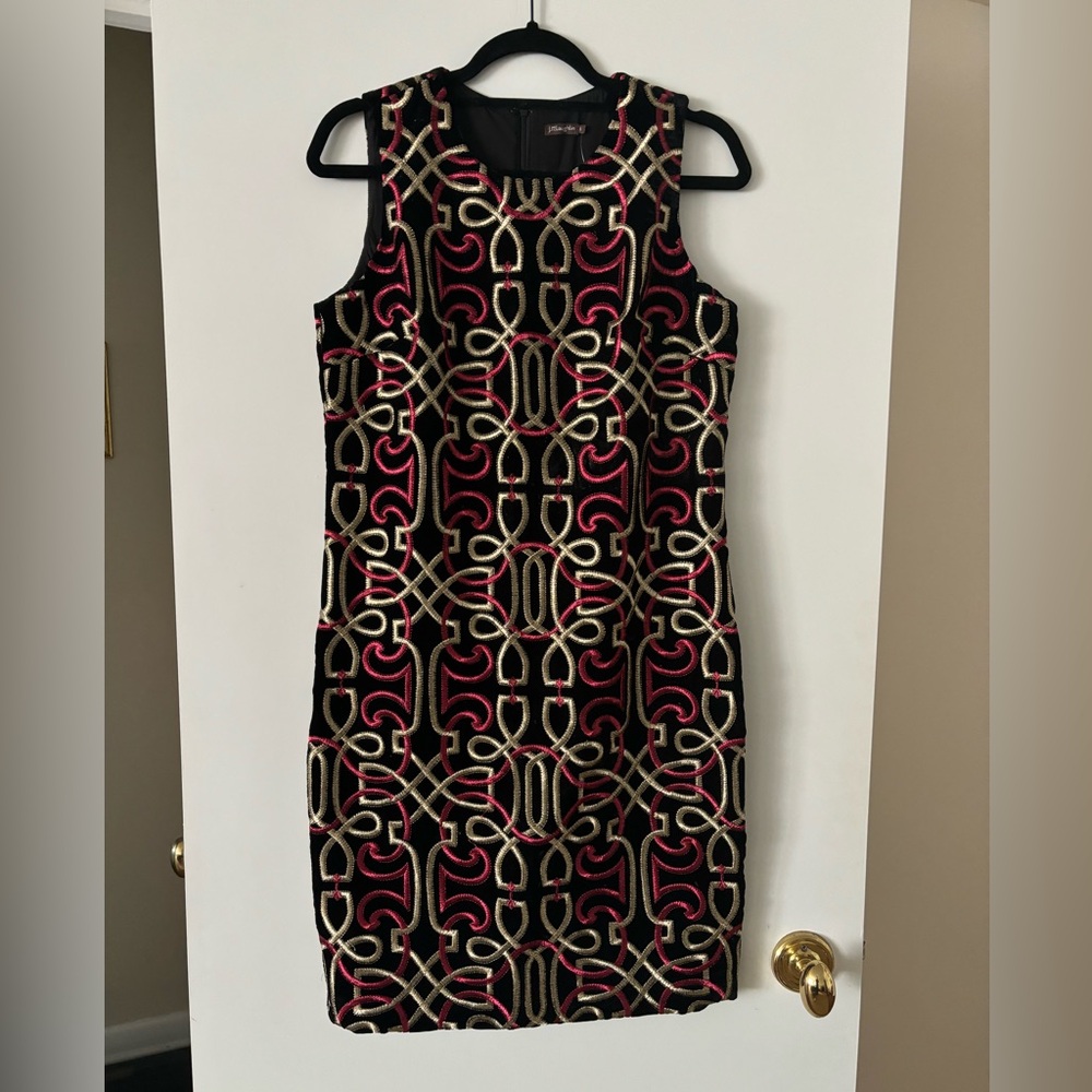 J. Mclaughlin Neo Beltmore Embroidered Freja Velvet Shift Dress